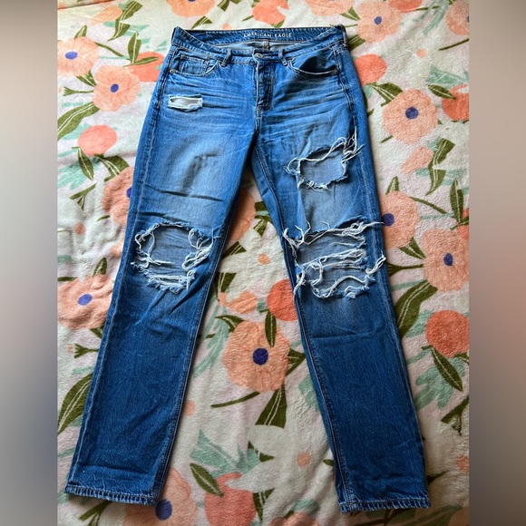 Ripped Jeans (American Eagle “TOMGIRL” style) - Picture 1 of 2